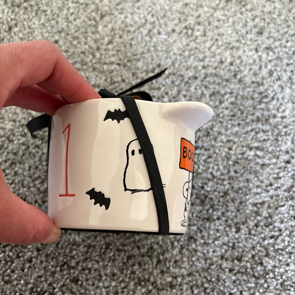 Rae Dunn Peanuts Collection Measuring Cups - Picture 7 of 7